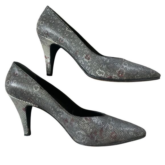 Yves Saint Laurent YSL Vintage Leather Pumps - Picture 3 of 10